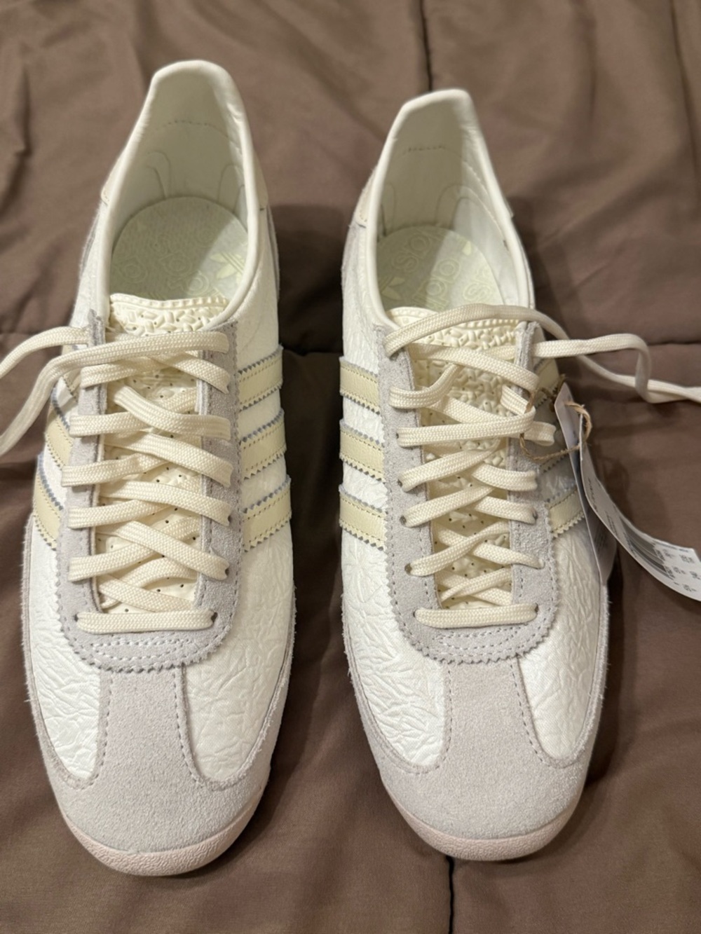 adidas Women's Cream and Light Gray Retro Sneakers
